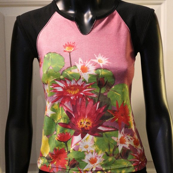 Funky Sleeveless Top - Picture 1 of 4